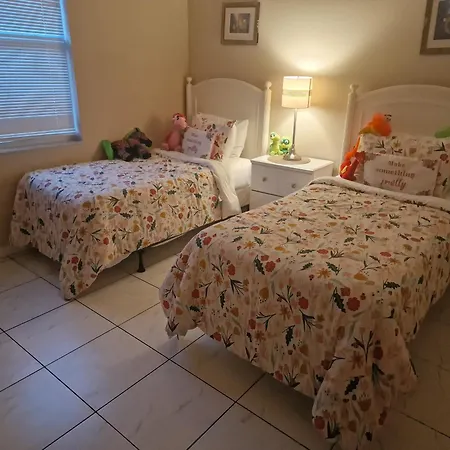 Beautiful 4 Bed Villa In Orlando Sleeping 10